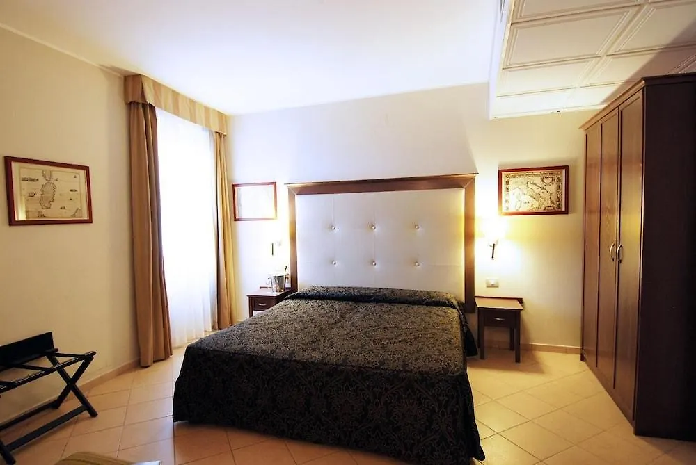 Hotel Vittorio Emanuele Sassari 3*,  Italia