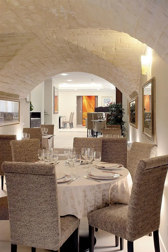 Hotel Vittorio Emanuele Sassari 3*,